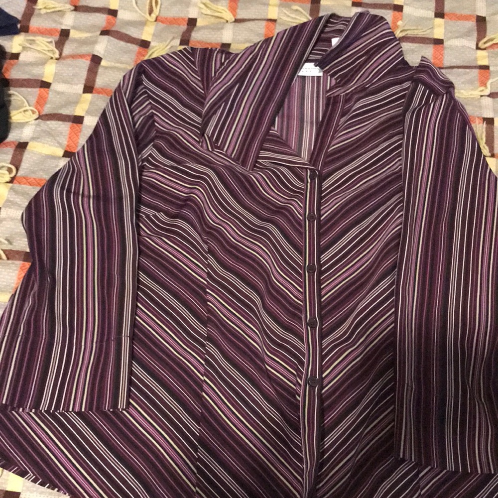 Woman’s XL Dress shirt